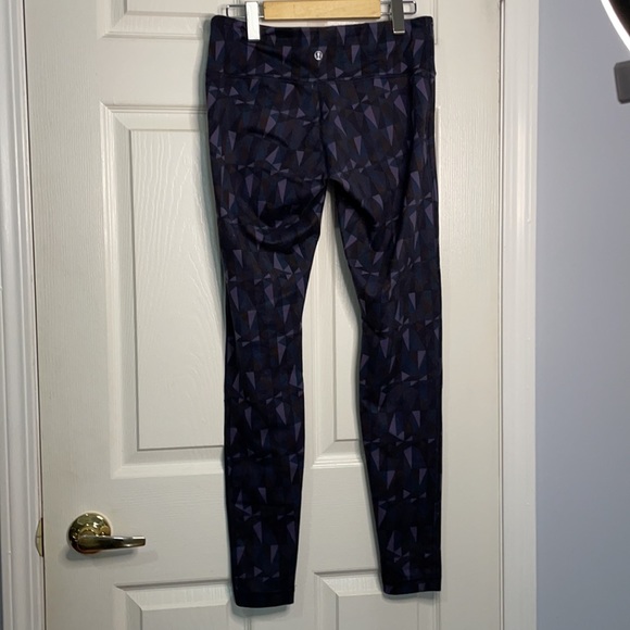 Lululemon Stainglass leggings - Picture 4 of 5